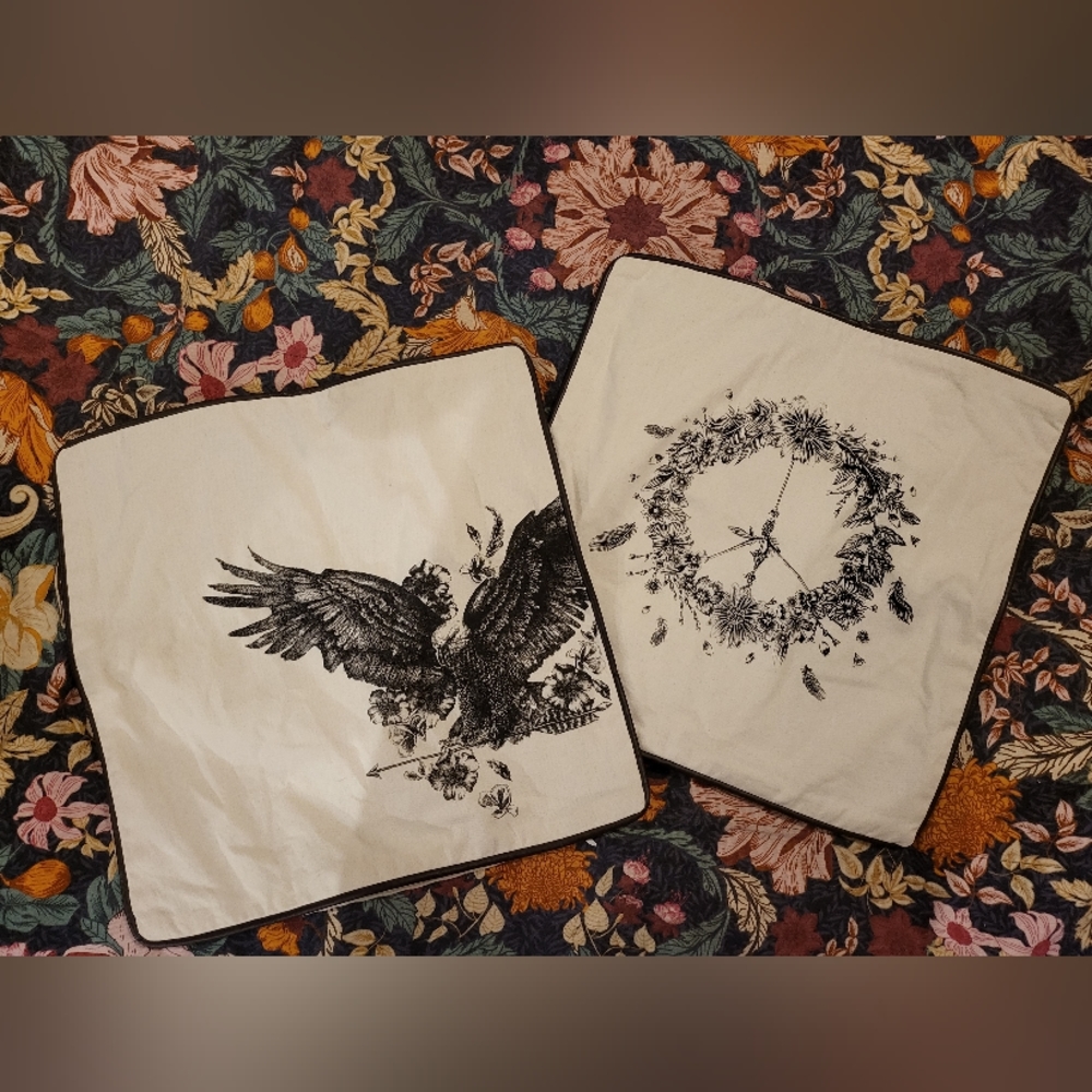 Spell cushions cover SWAP OR OFFERS 🦅🪶🪶🏵